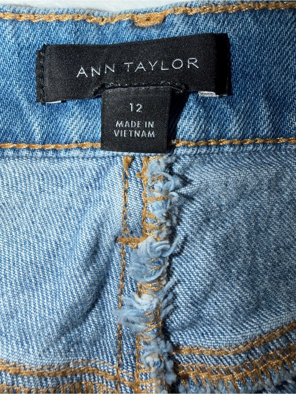 Ann Taylor Women’s Light Blue Denim Jeans - Picture 3 of 10